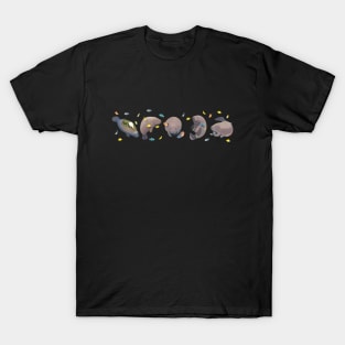 Manatees and fish friends - horizontal - T-Shirt